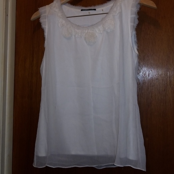 Ellie Tahari Tops - ELIE TAHARI SILK ROSETTE SLEEVELESS TOP SIZE XS